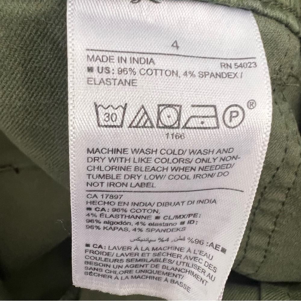 Old navy pixie pants - Picture 4 of 4